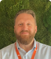 martin leader headshot